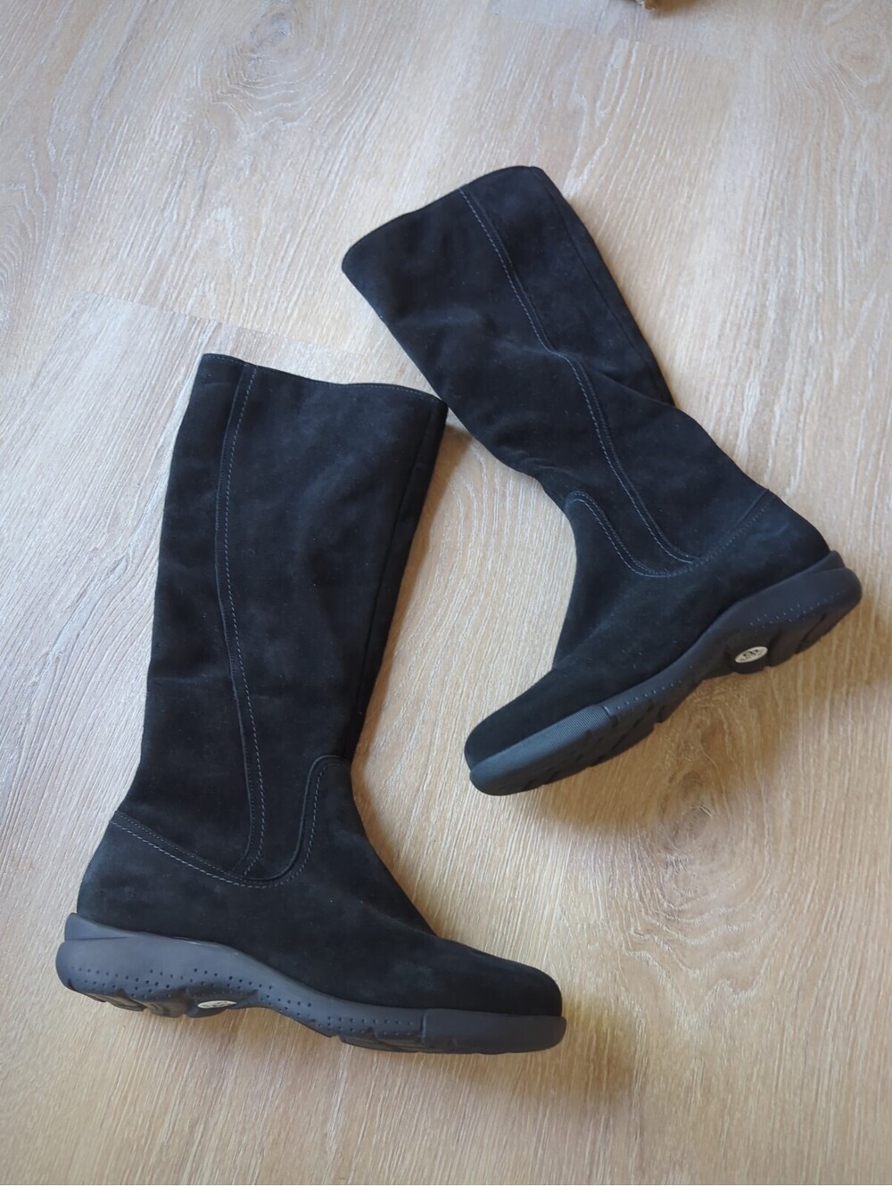 $650 LA CANADIENNE AGNES WOOL SHEARLING KNEE WEDGE BOOT BLACK 8.5